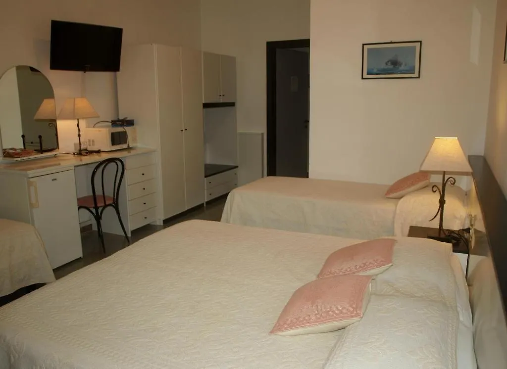 Hotel La Conchiglia La Maddalena  3*, La Maddalena (Sassari)